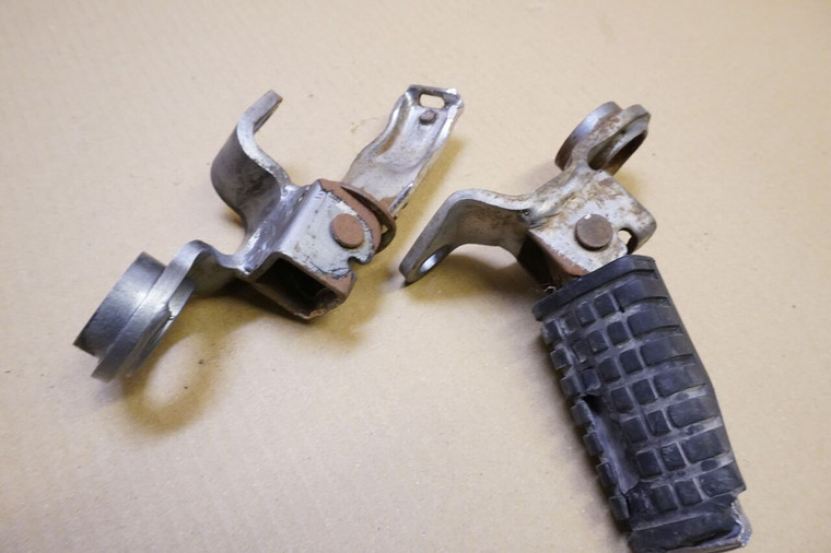 Set of driver's footrests - Μασπιε οδηγου KLE500