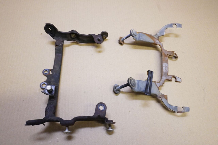 Set of clock and headlight brackets - Βαση φαναριου και οργανων TZR125 3TY