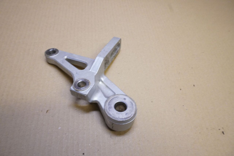 Rear brake caliper - Βαση πισω φρενου TZR125 3TY