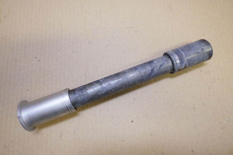 Front wheel axle - Αξονας μπροστινου τροχου GSXR1000 K4