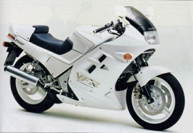 VFR750 RC24 1988