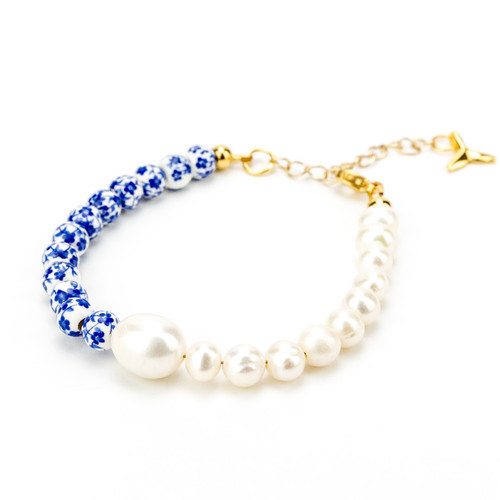 Tereza of Naxos Alice in Pearl-land, Bracelet in White & Blue Jewellery 39 € Tereza's Greek Concept Store