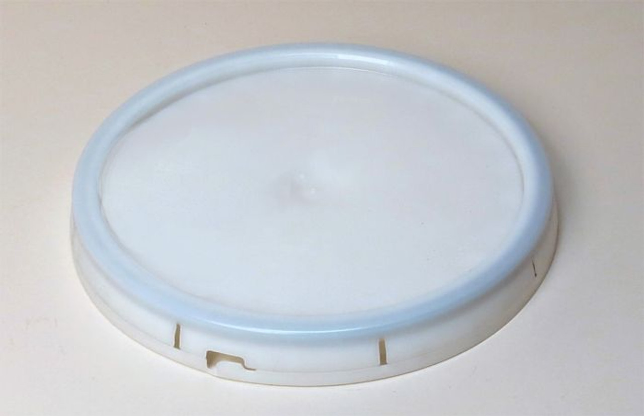 7 Gallon Plastic Pail Lid with Tear Tab - Natural