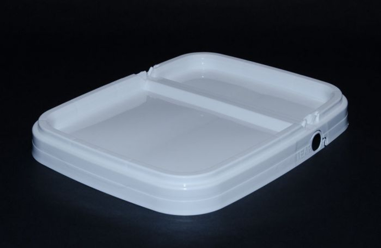 https://cdn11.bigcommerce.com/s-hfqent4fgs/images/stencil/1280x1280/products/2521/4235/ez_stor_plastic_lid_2_gallon-EZ-E2DR__66188.1586123597.jpg?c=1