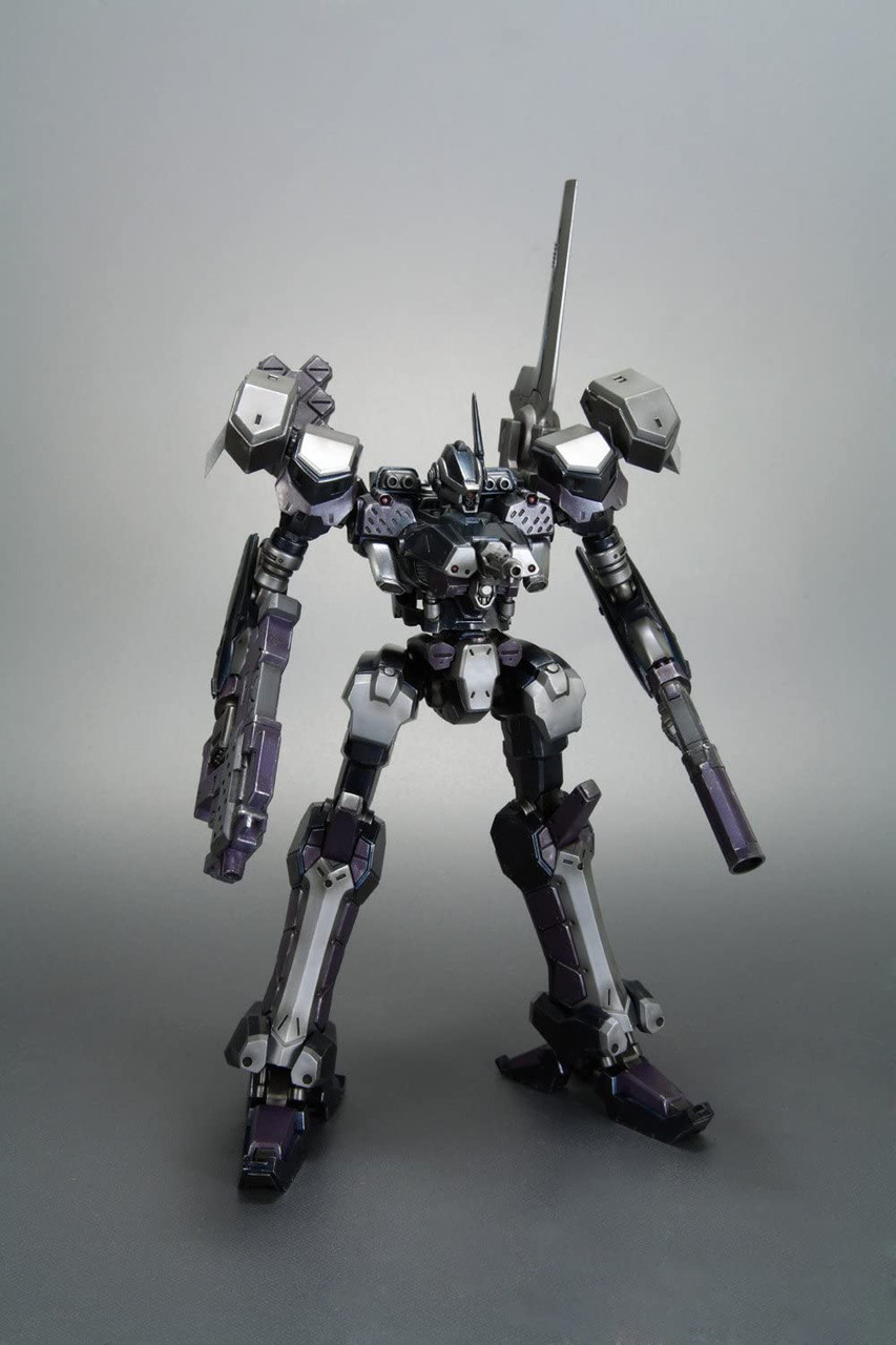 人気激安 アーマード・コア 1/72クレスト CR-C840/UL 軽量級Ver. 模型