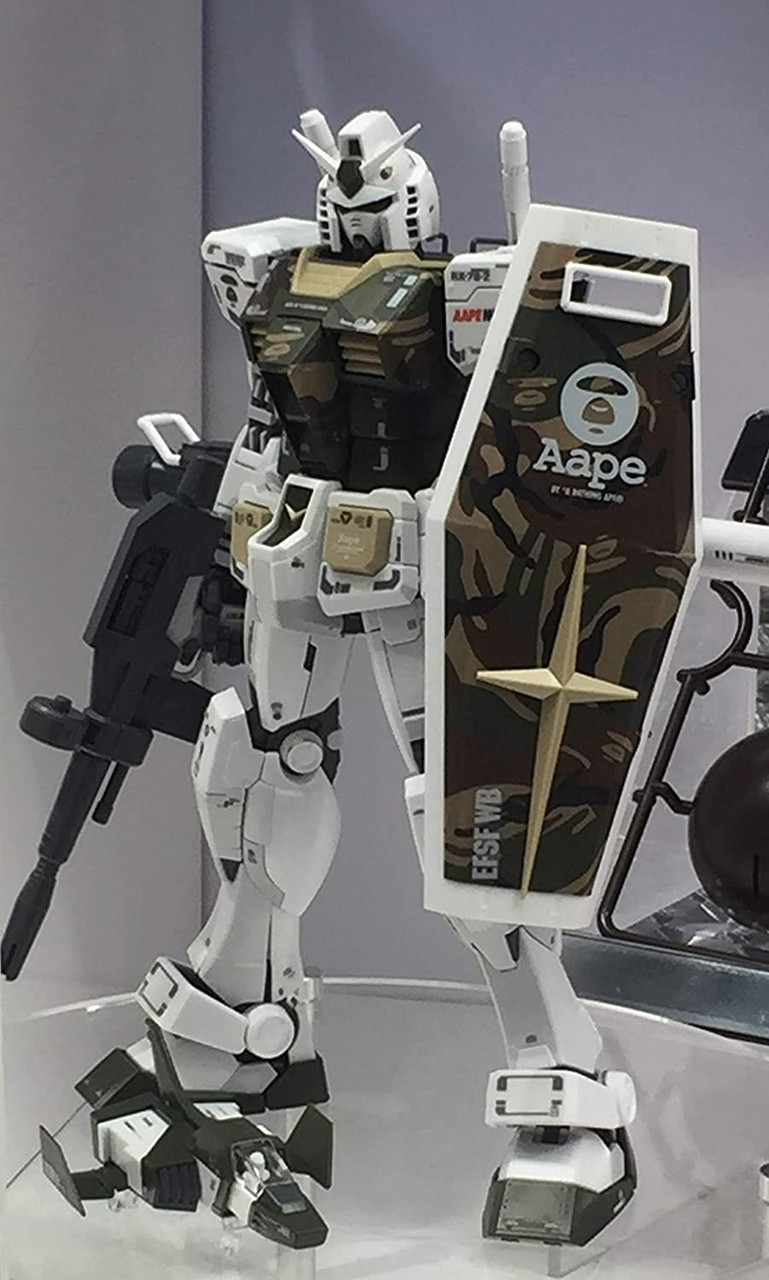 BANDAI MG 1/100 AAPE RX-78-2 GUNDAM GRN-CAMO 