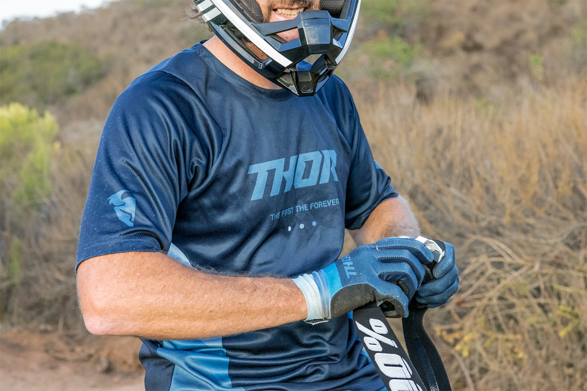 THOR Assist React Short-Sleeve Jersey - Midnight/Teal - Medium 5120-0182
