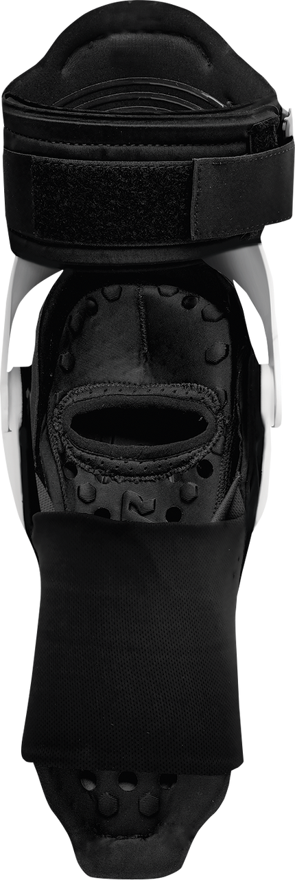 THOR Sentinel LTD Knee Guards - White - L/XL 2704-0612