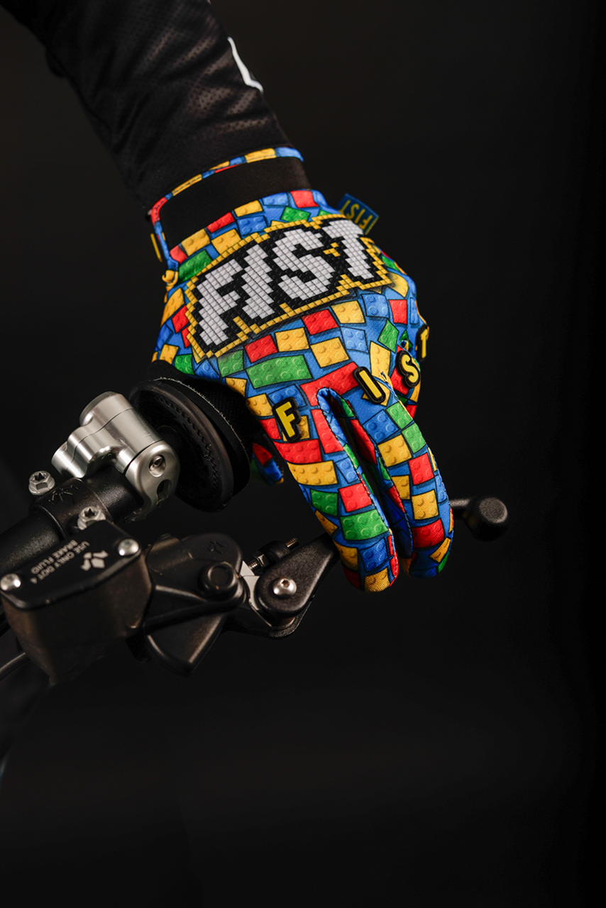 FIST HANDWEAR Strapped Build Gloves - Small F-GS-01516-S