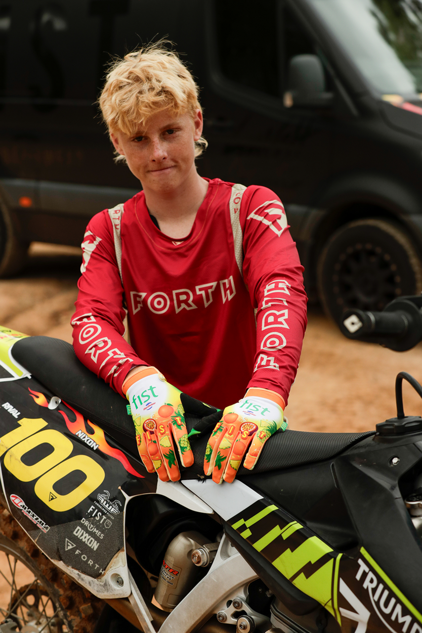 FIST HANDWEAR Strapped Fruit Punch Gloves - Medium F-GS-01518-M