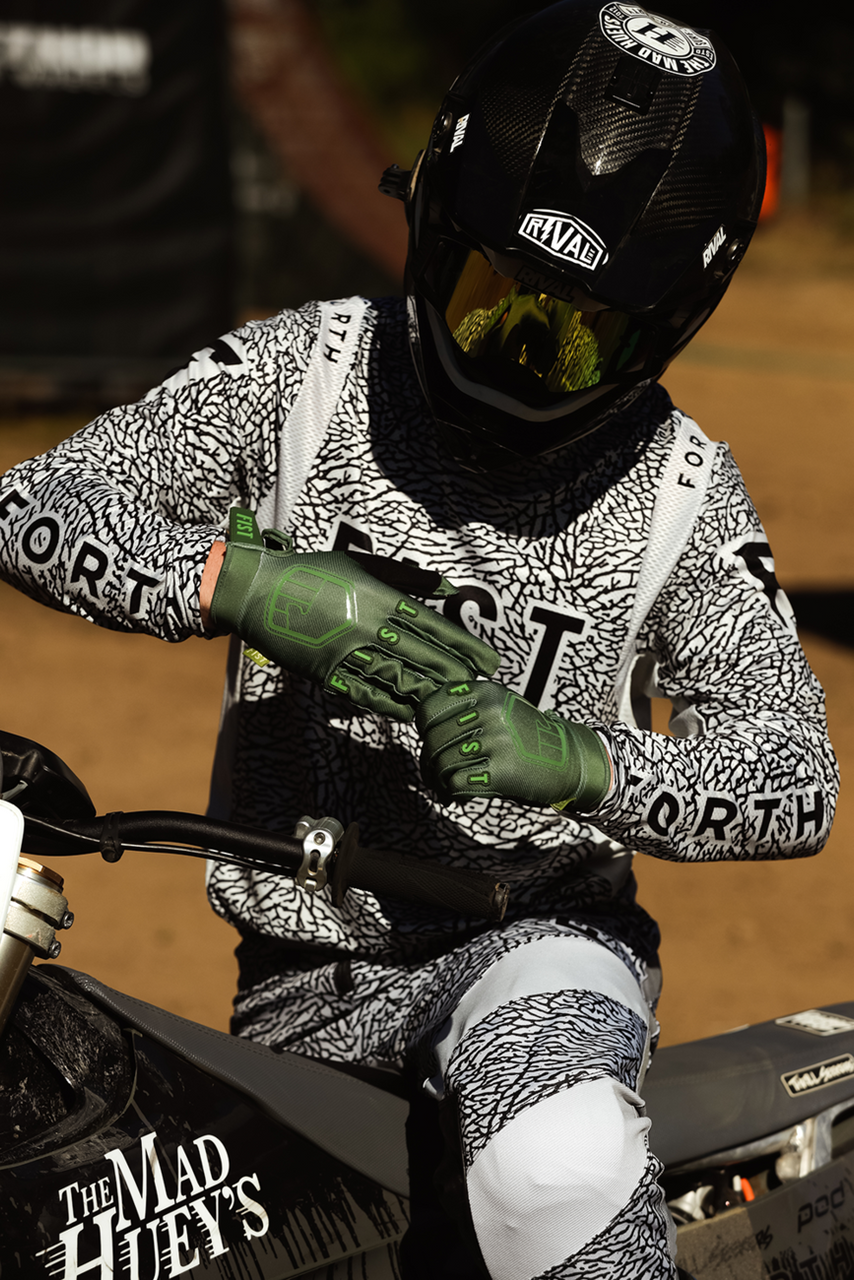 FIST HANDWEAR Strapped Earth Stocker Gloves - Olive - Medium F-GS-01529-M