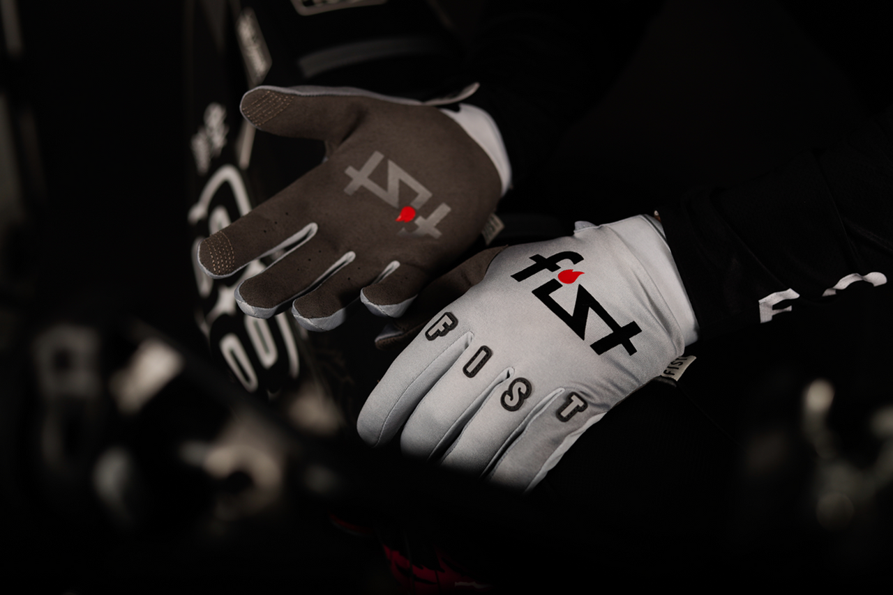 FIST HANDWEAR Frosty Lighter Gloves - Medium F-GF-01524-M