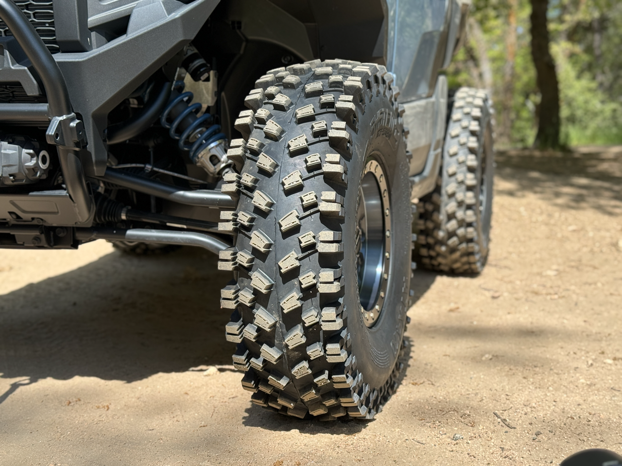 Tire Atx470 37x10r15