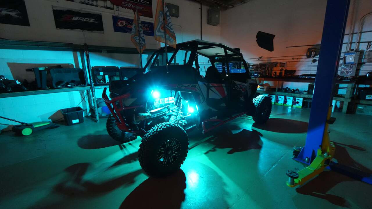 UTV 8-Pod Rock Light kit (Bluetooth App Controls)
