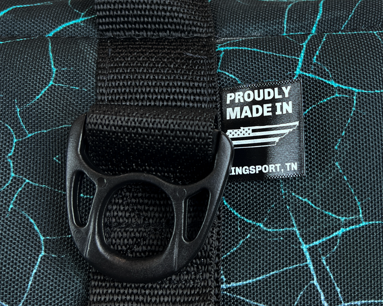 AO x SHREDDY - Cracked 24 Pack