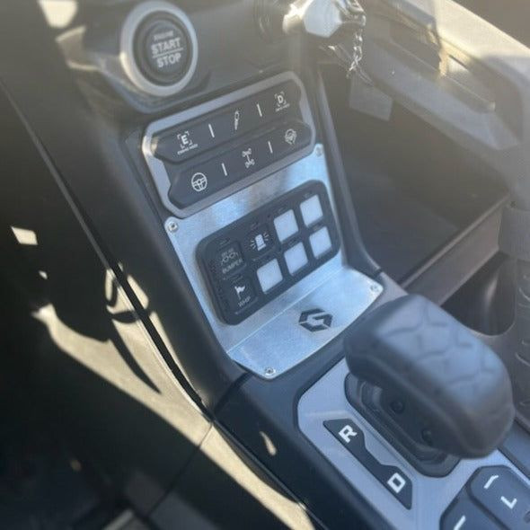 Can Am Maverick R Switch Pro Dash Mount | Geiser Performance
