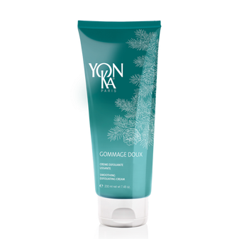 Gentle, dual action body scrub: exfoliates and leaves a light veil of hydration on the skin.