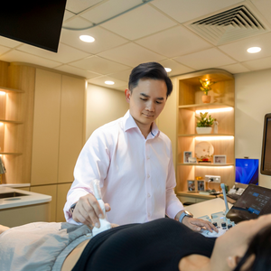 Dr JJ perform ultrasound for cancer screen