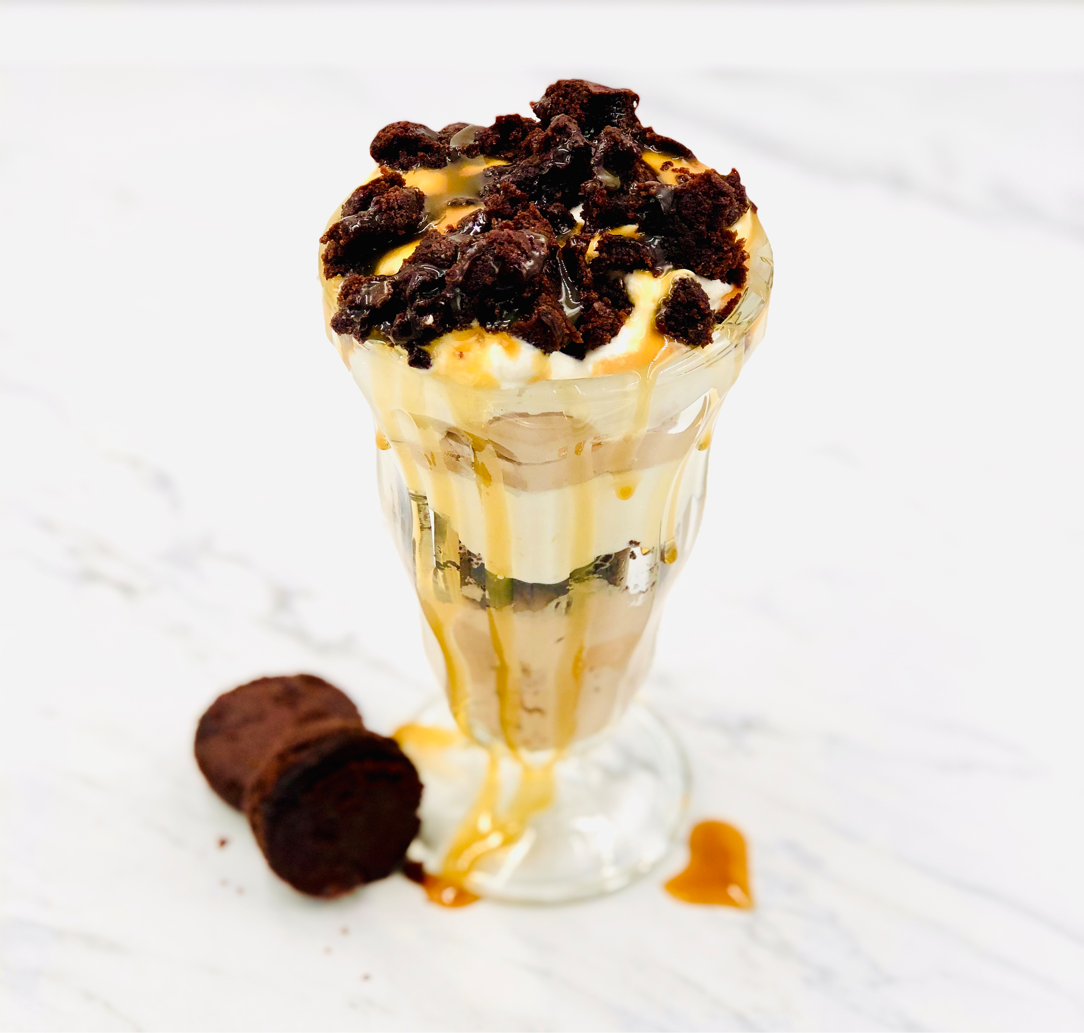 Caramel Chocolate Fudge Trifle Brownie - Carmie's Kitchen