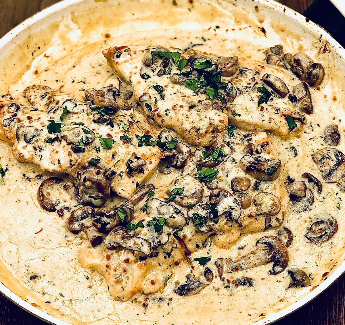 Chicken and Mushrooms With Garlic Cream Sauce - Carmie's Kitchen