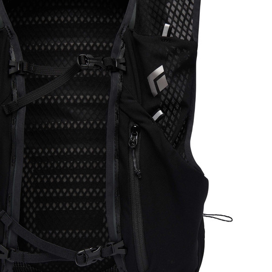 Distance 8 Backpack Black 3