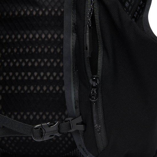 Distance 8 Backpack 2nd Black 8