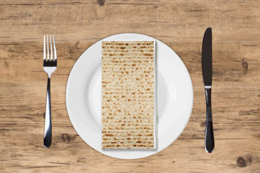 Passover Matzah II Disposable Airlaid Buffet / Printed Guest Towel - Pack of 16 Passover Matzah II Disposable Airlaid Buffet / Printed Guest Towel - Pack of 16