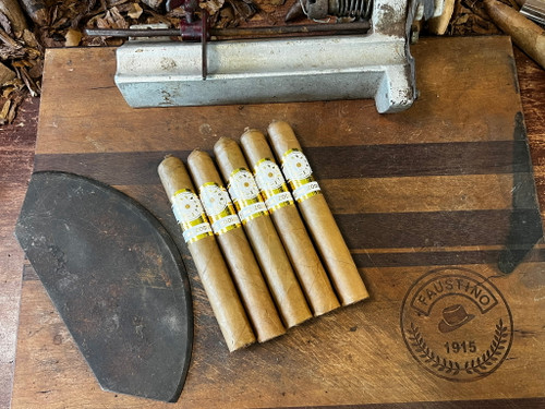 Wrapper: Connecticut Ecuador 

Filler: Dominican, Nicaraguan, & Honduran

Binder: Dominican Republic

Tasting Notes: Cream, Cedar, Almond, Mild Baking Spices, & a Light Natural Sweetness

Box Count: 20