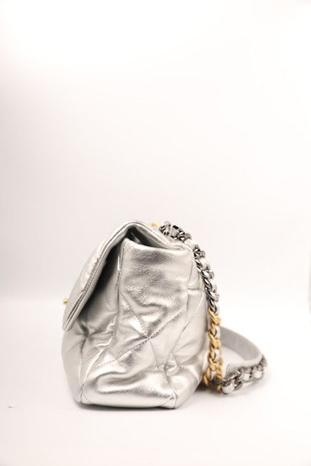 CHANEL METALLIC LAMBSKIN QUILTED LEATHER SILVER LARGE