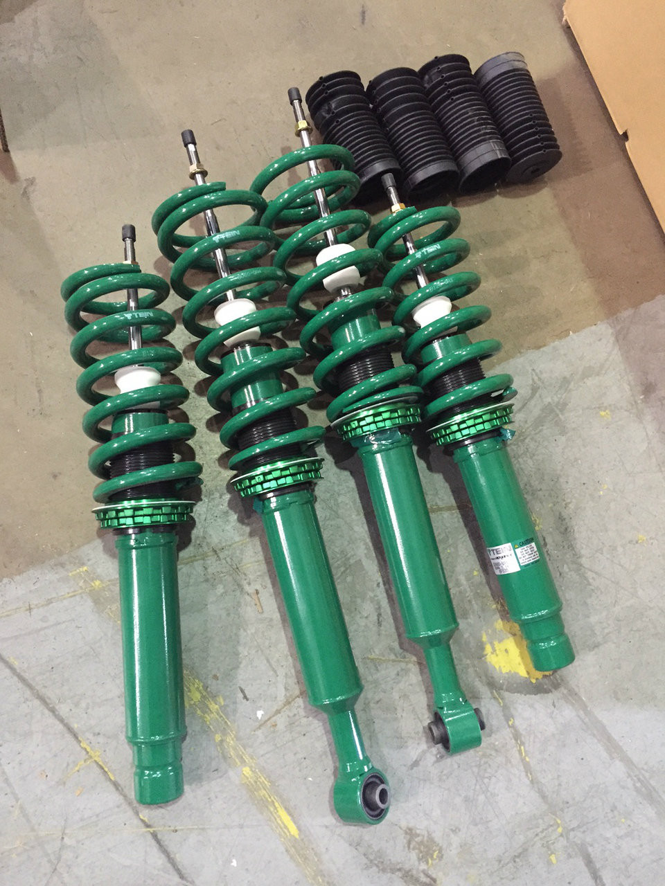 Acura TL TEIN Street Advance Coilovers