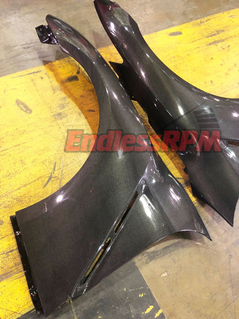 Nissan GTR Carbon Fiber Fenders - 2009-2015 