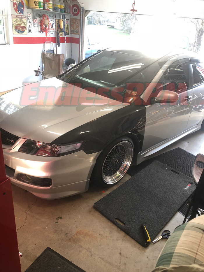 Acura TL UA6/UA7 Carbon Fiber Fenders Vented 20042008 Including TYPES