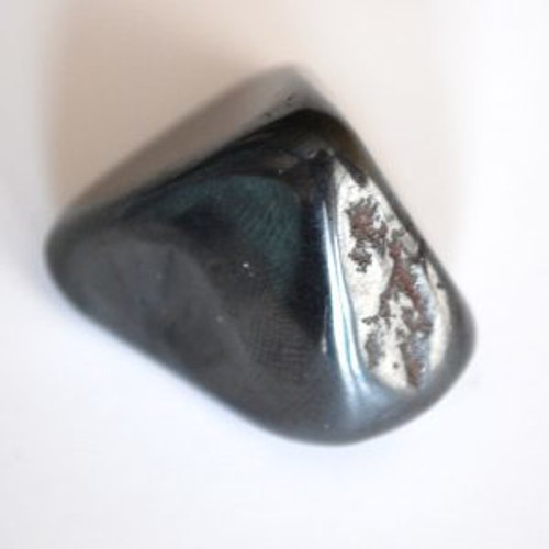 Ultimate protection of Negative EMF’s and all that is of low vibration! Attach a Shungite to your cell phone or computer, you are receiving too many vibes that can cause you harm.  Keep your self away from negative situations that arise, be neutral and stay out of any conflicts!