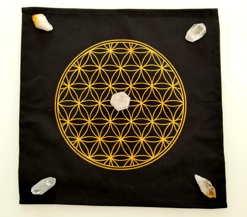 Flower of life Mat Crystal Grid & Crystals ( 2 Quartz, 2 Citrine & 1 Quartz Generator Point !