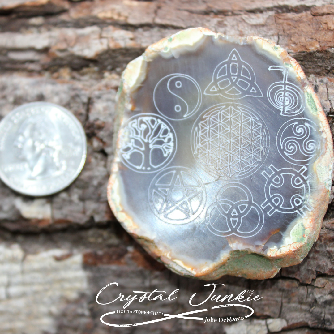 agate-quarter-etched.png