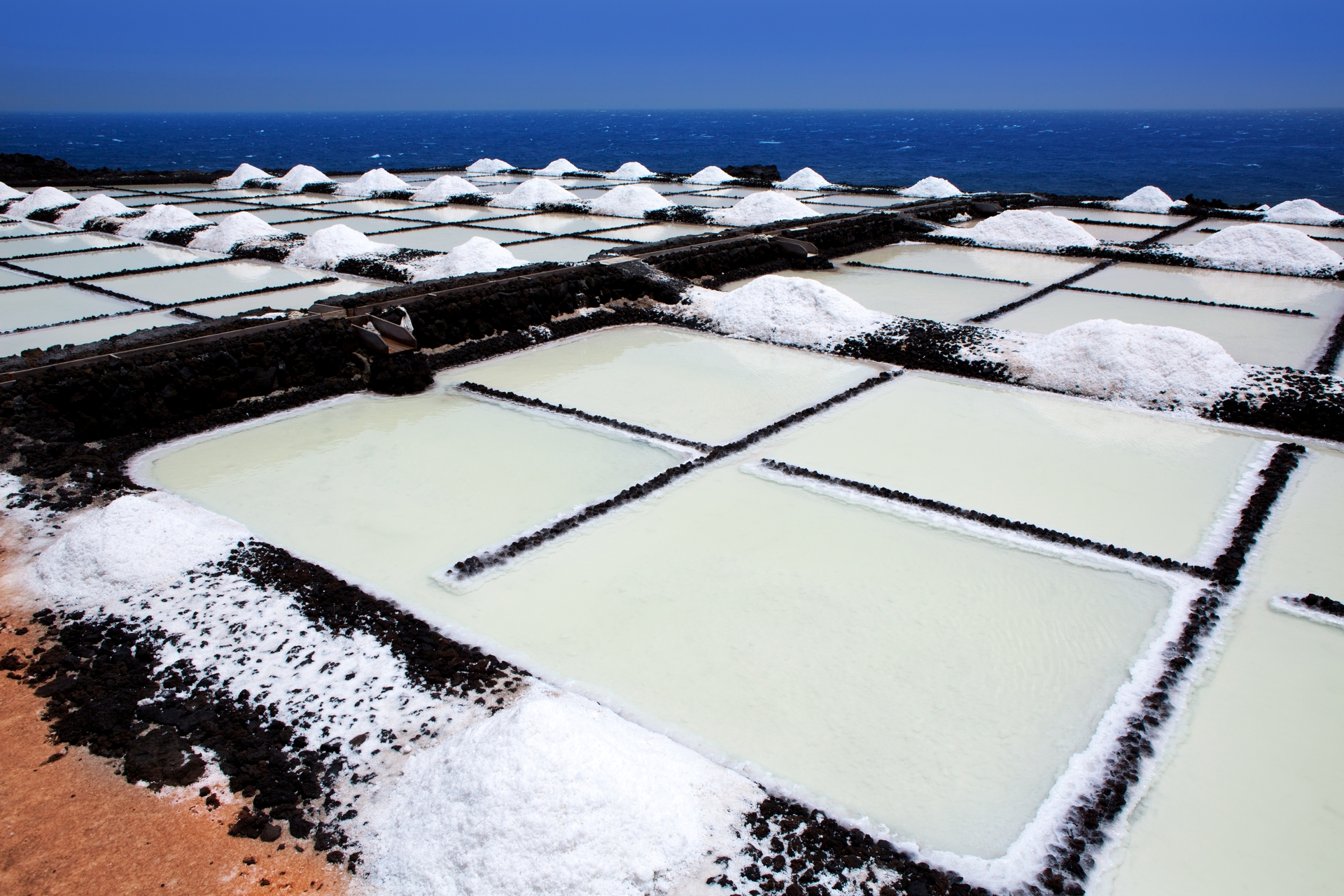 Celtic salt hand harvesting