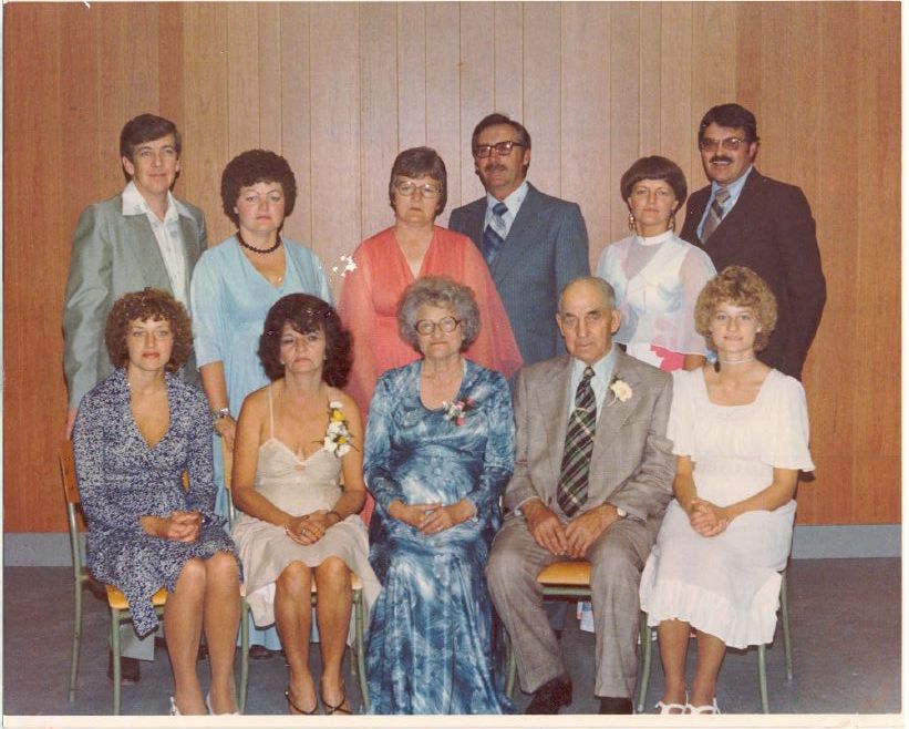 2010-07-07-family-picture-1978-daughters-with-husbands.jpg