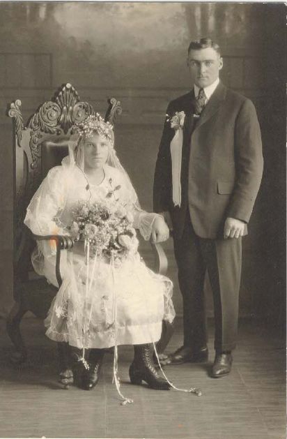 2020-10-29-agatha-s-sister-florence-ebenal-s-wedding-1922.jpg