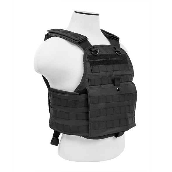 Angled side view showing shoulder pads and front MOLLE layout Angled side view showing shoulder pads and front MOLLE layout
