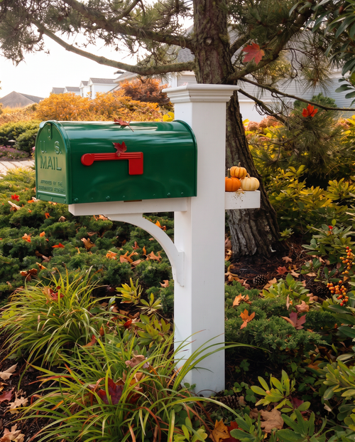 White Liberty Mail Post