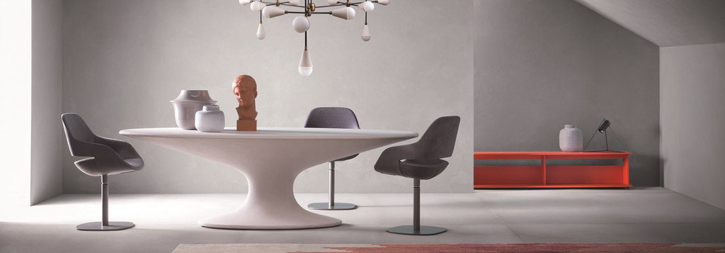 Zanotta Dining Tables