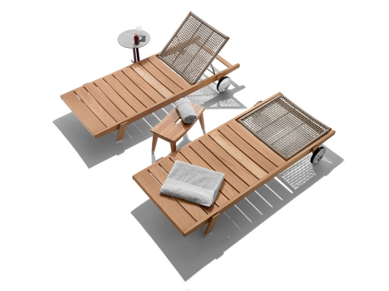 Flexform Hora Sexta Outdoor Chaise Lounge by Antonio Citterio