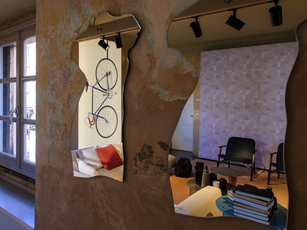 Milo CM Mirror