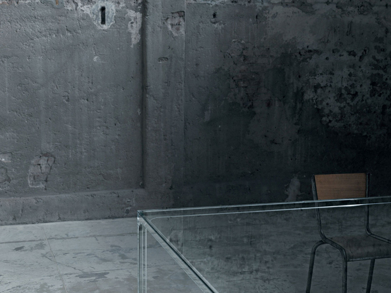 Glas Italia Oscar Dining Table by Piero Lissoni