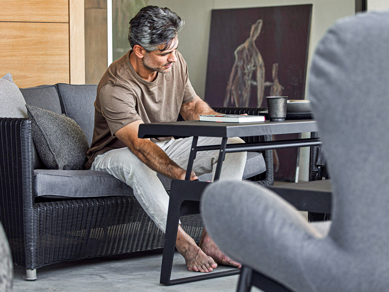 Chill-Out Coffee Table - Quickship