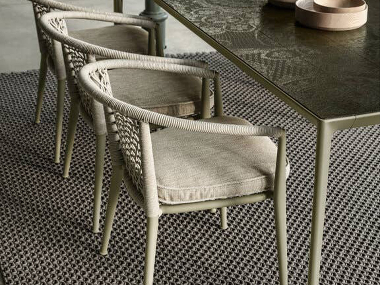 Erica '19 Outdoor Chair With Armrests (Stackable)