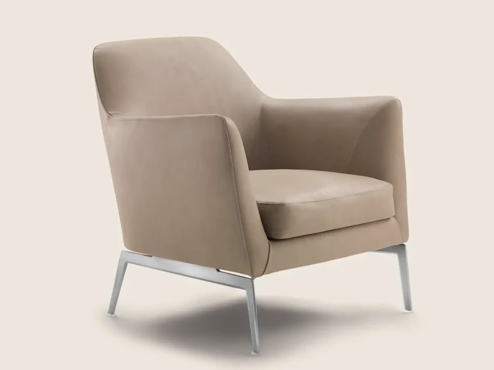 Luce Armchair 