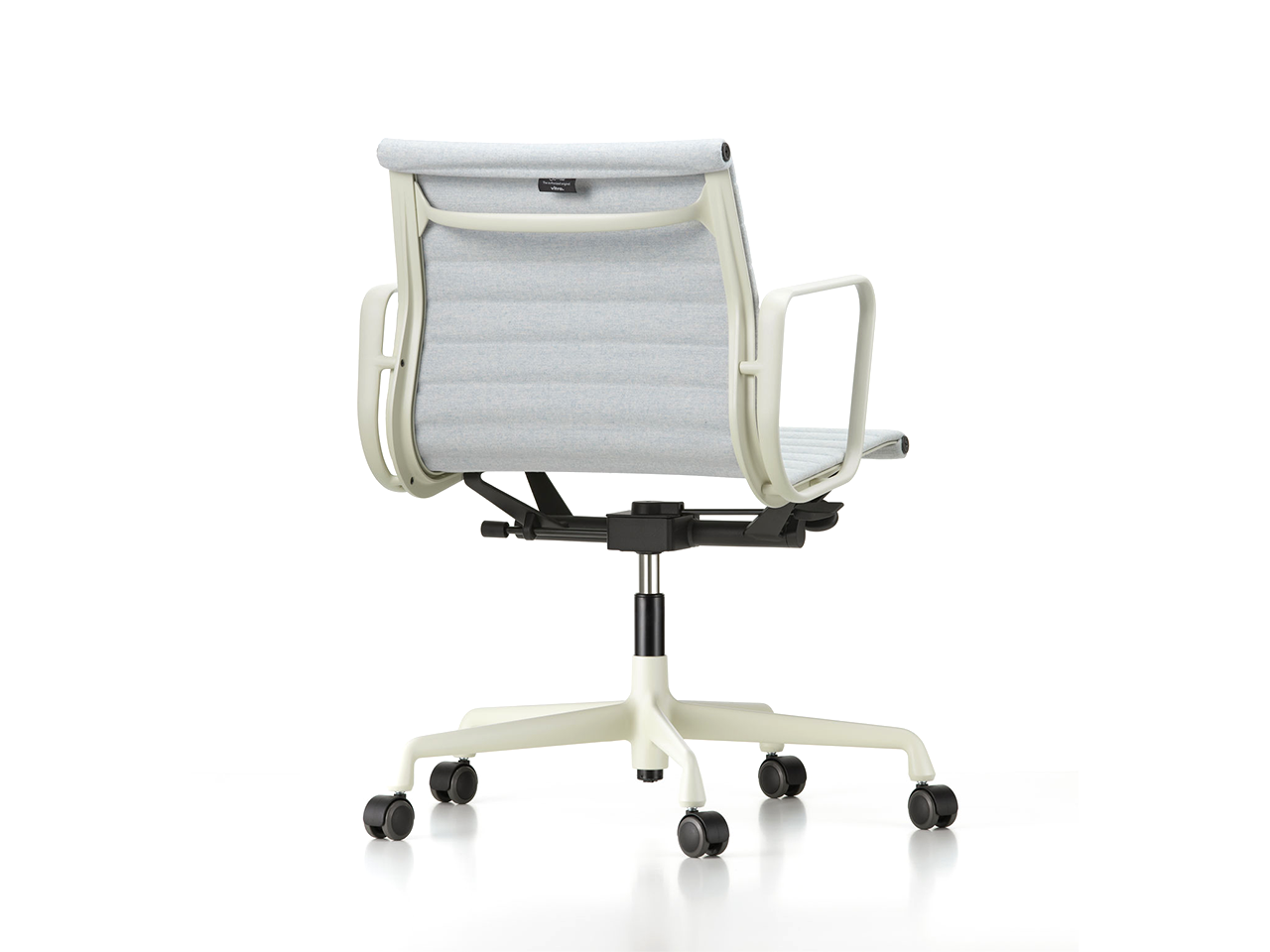 Eames Aluminium EA 117 Office Chair
