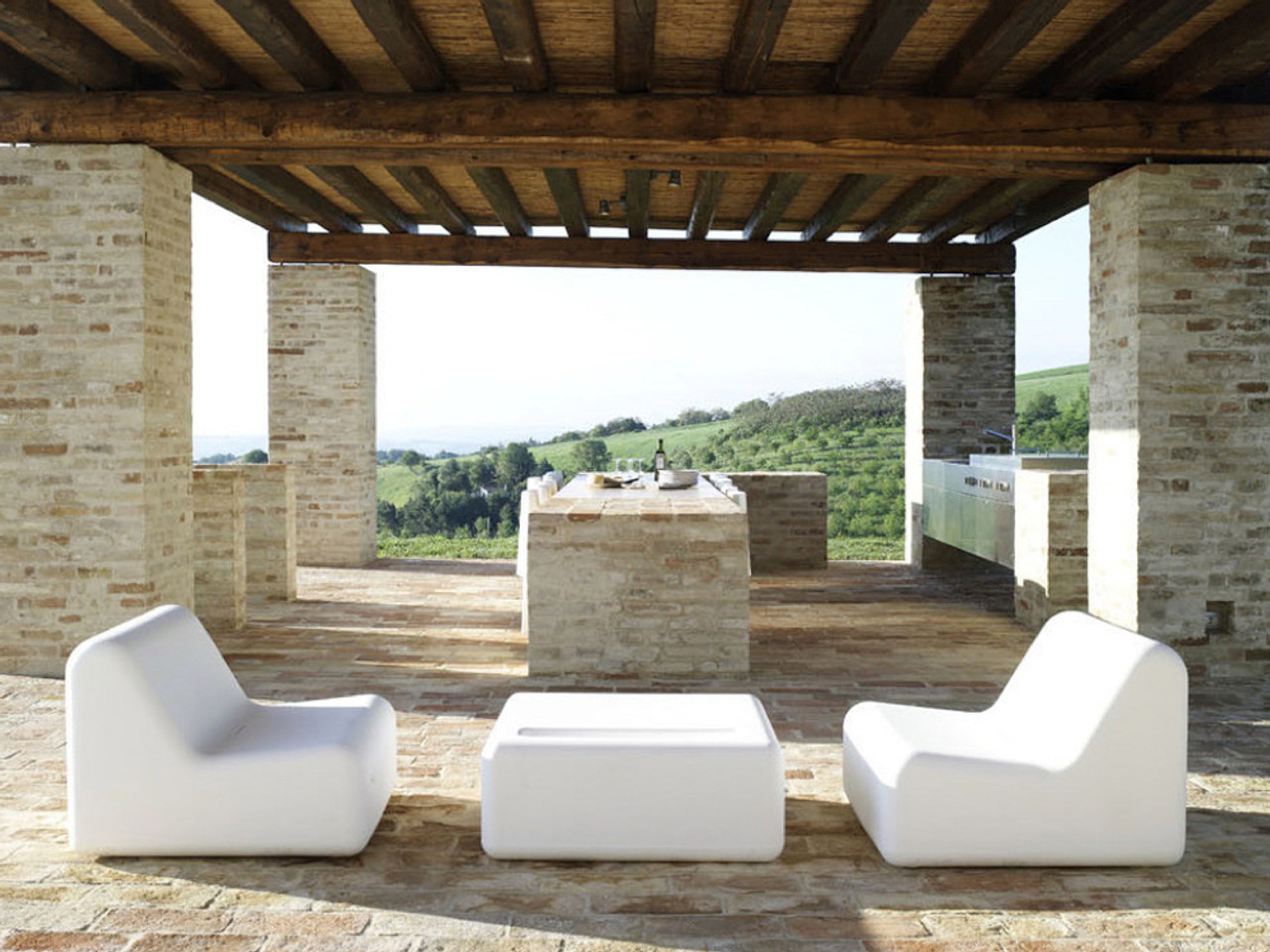 356 Outdoor Club Armchair