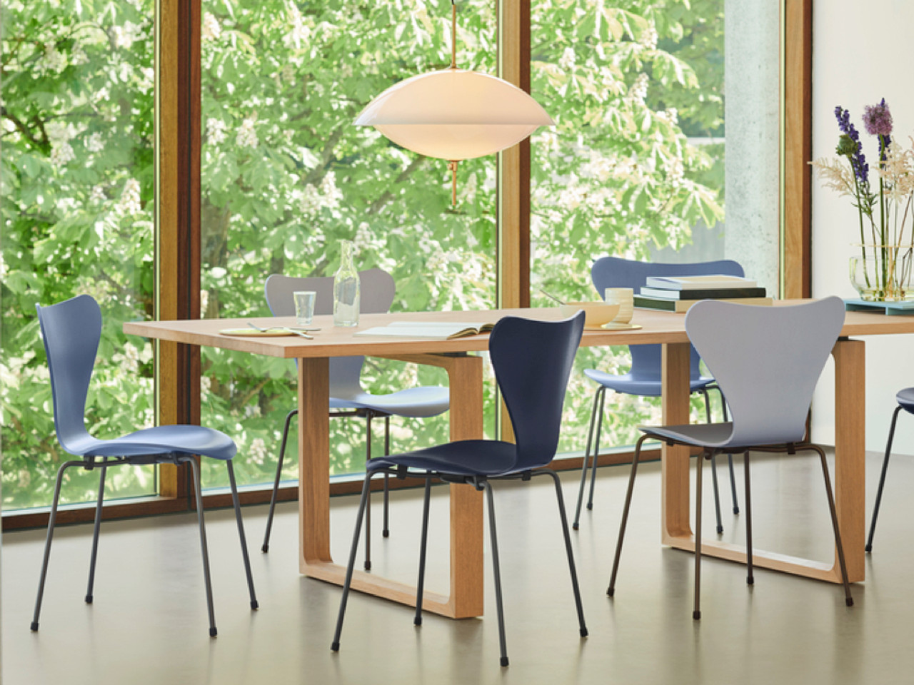 Clam Pendant Light